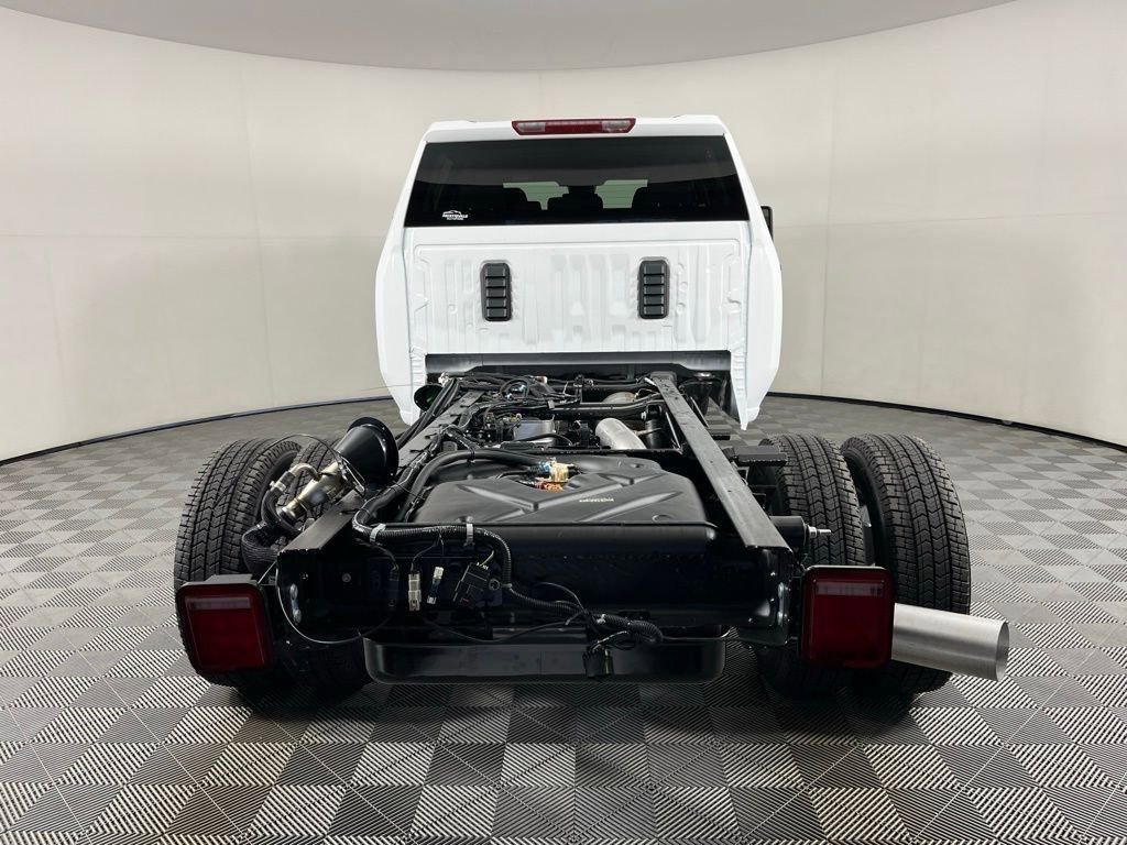 2026 Chevrolet Silverado 3500HD Work Truck photo 4