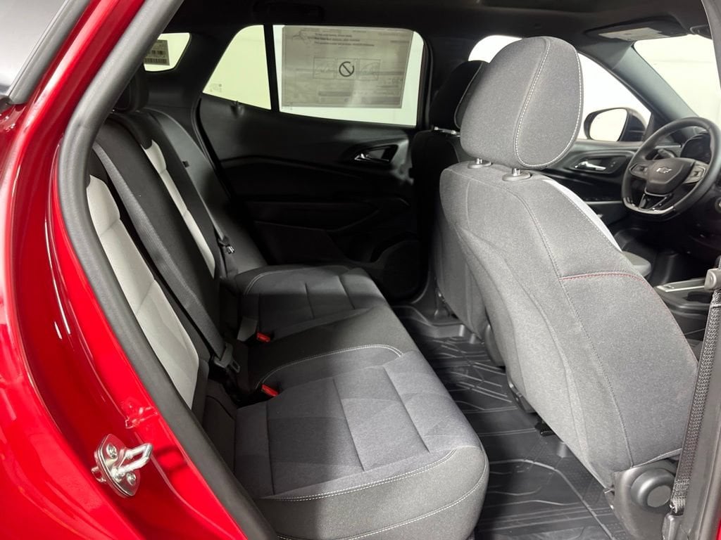 2026 Chevrolet Trax RS - Photo 10