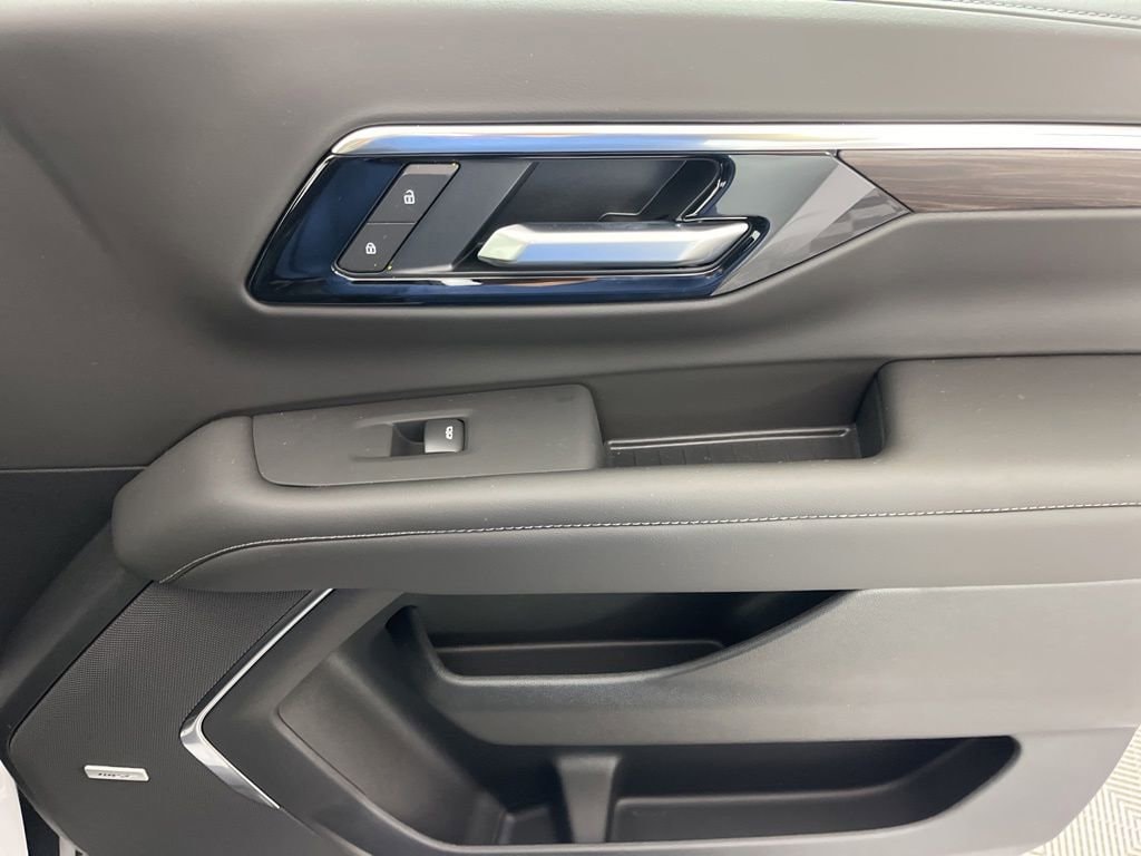 2026 Chevrolet Tahoe Z71 - Photo 12