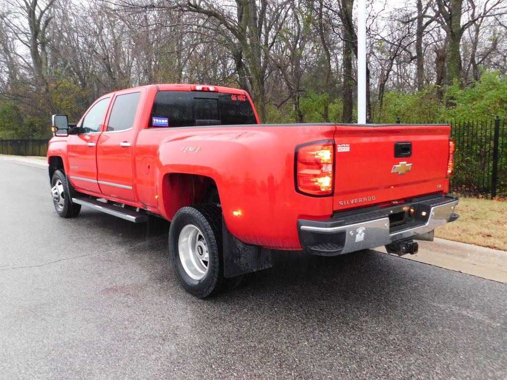 2019 Chevrolet Silverado 3500HD LTZ photo 3