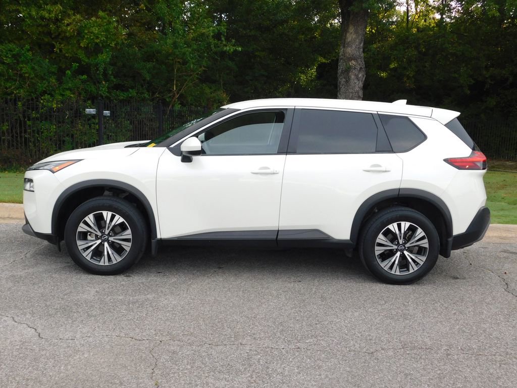 2023 Nissan Rogue SV photo 2