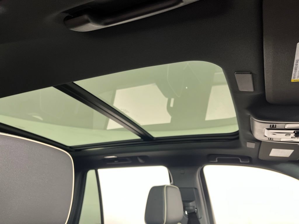 2026 Chevrolet Tahoe Premier - Photo 13