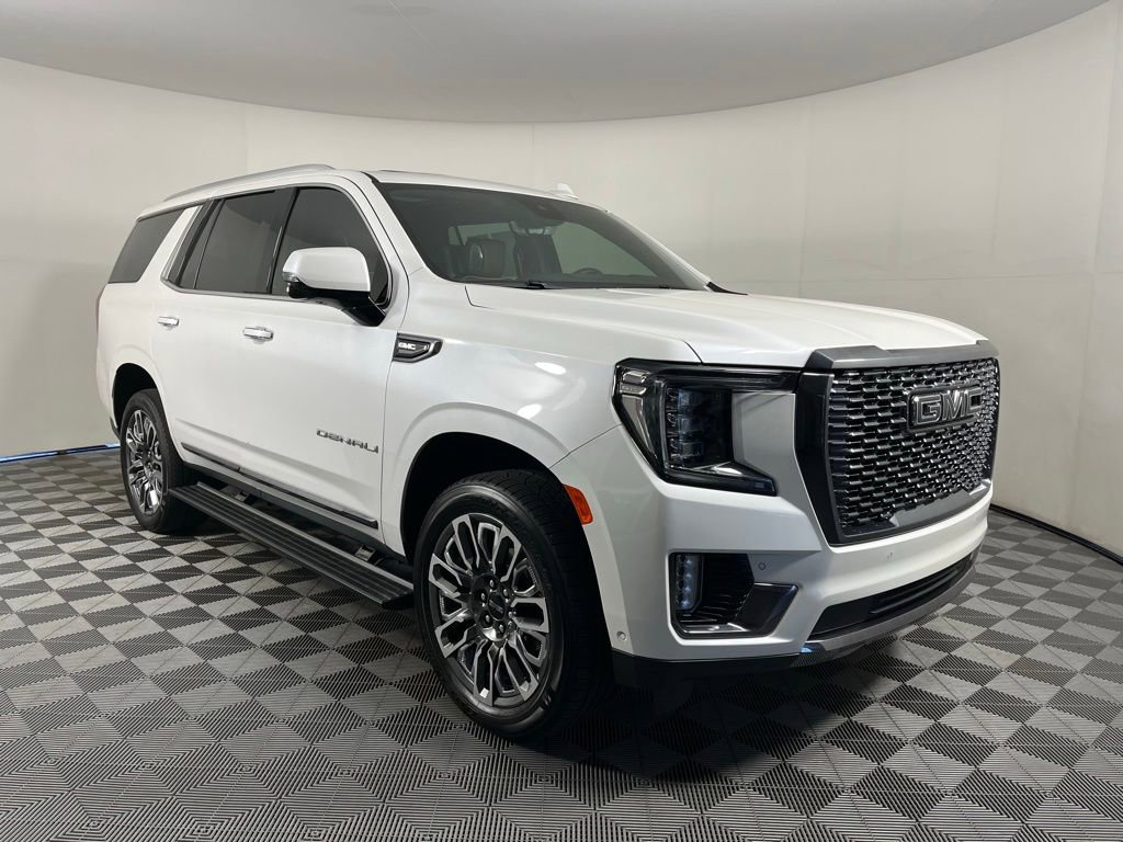 2024 GMC Yukon Denali Ultimate - Photo 15