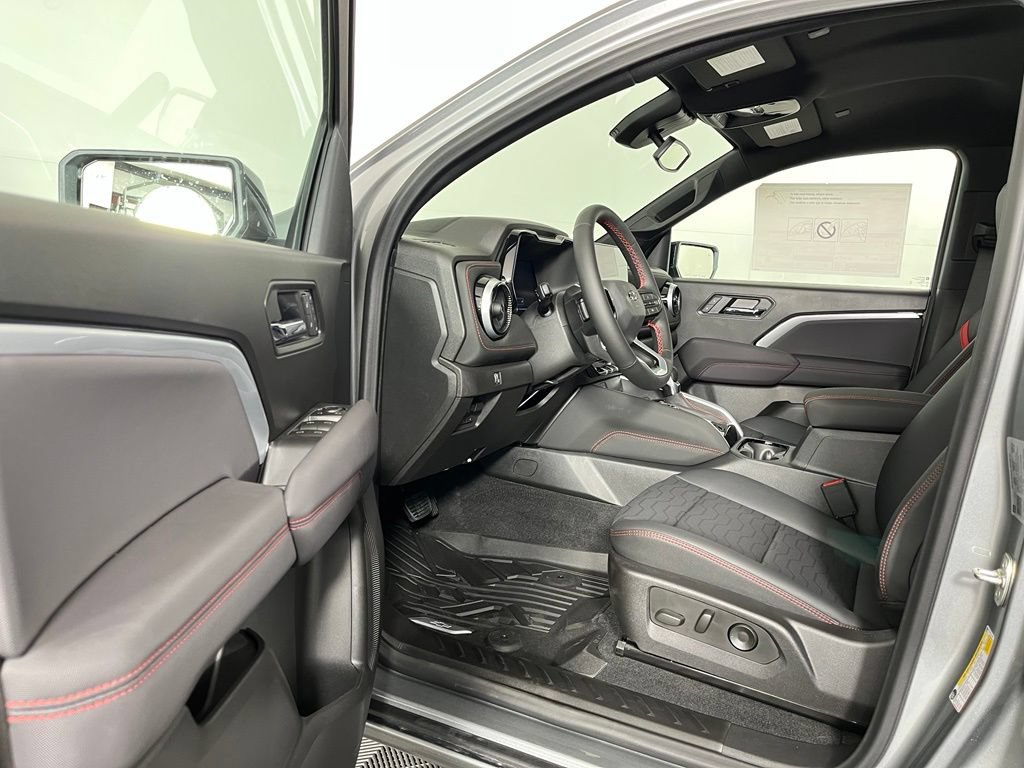 2026 Chevrolet Colorado Z71 - Photo 25