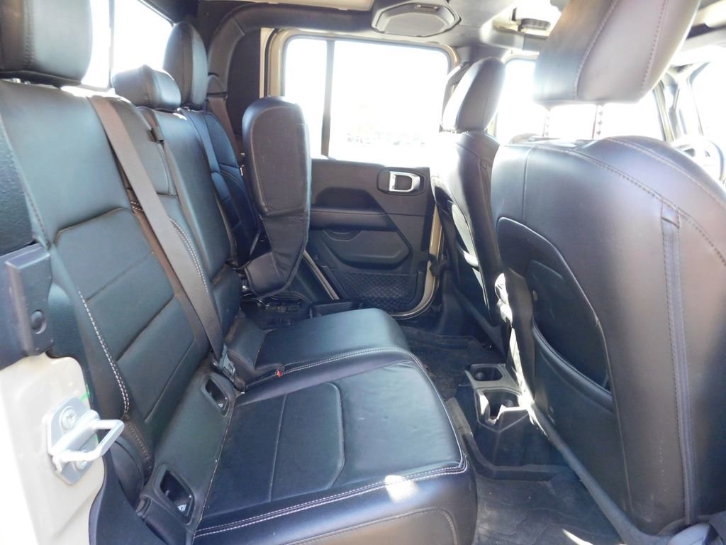 2022 Jeep Gladiator Overland photo 4