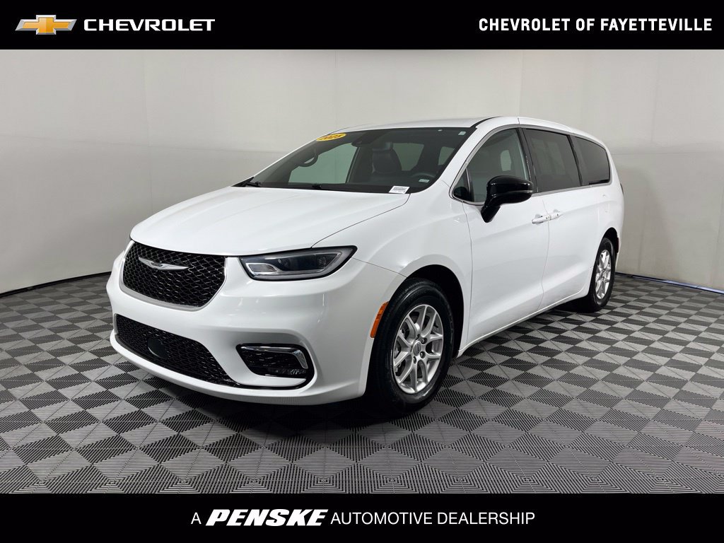  Chrysler Pacifica