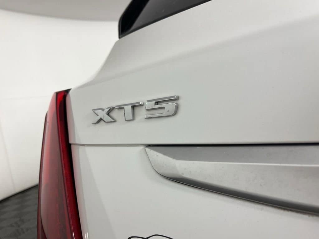 Used 2023 CADILLAC XT5 Premium Luxury SUV