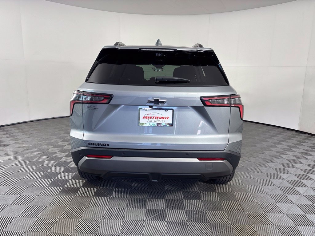 New 2027 Chevrolet Equinox LT SUV
