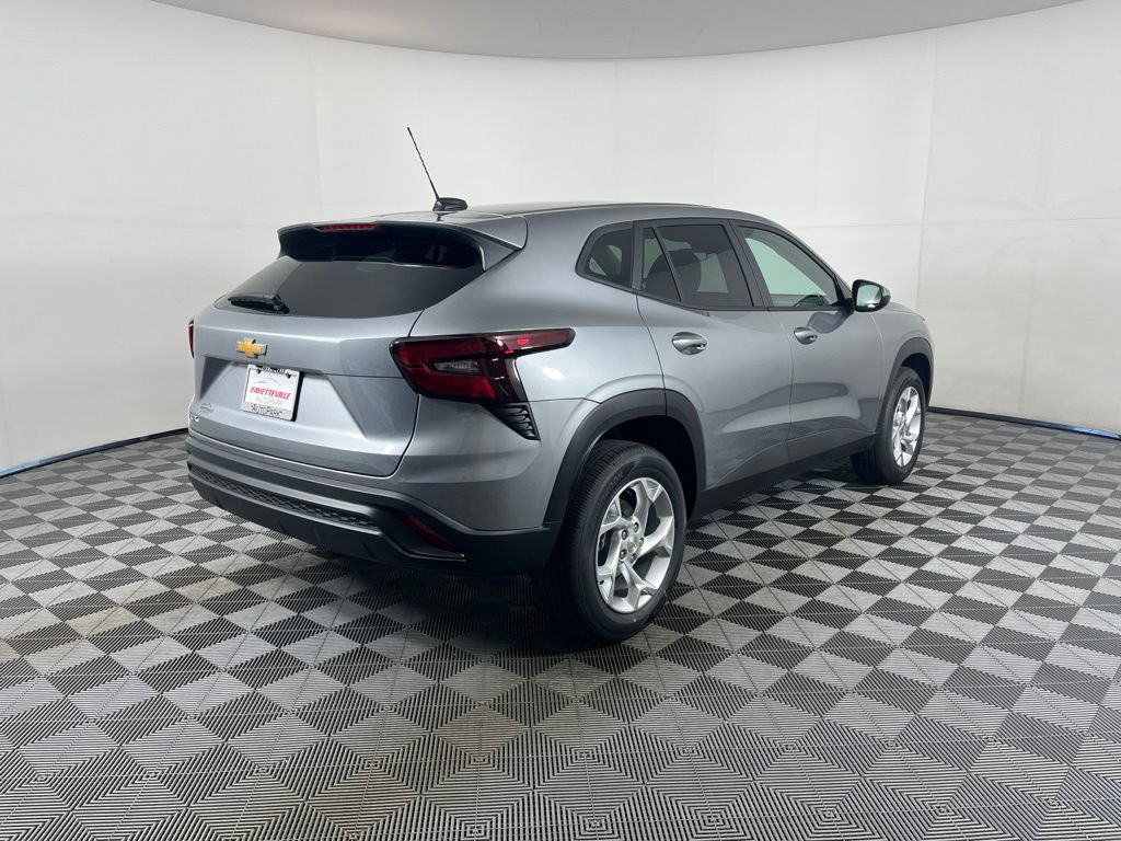 2026 Chevrolet Trax LS - Photo 16