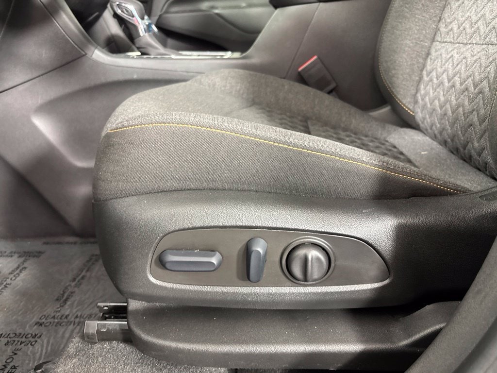 2023 Chevrolet Equinox LT - Photo 23