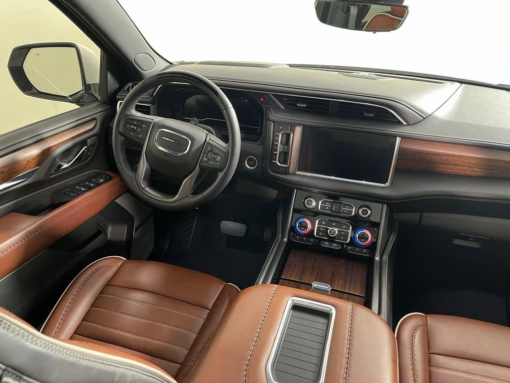 2024 GMC Yukon Denali Ultimate - Photo 5