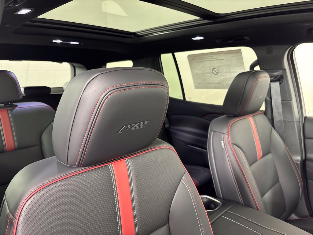 2027 Chevrolet Traverse RS - Photo 17