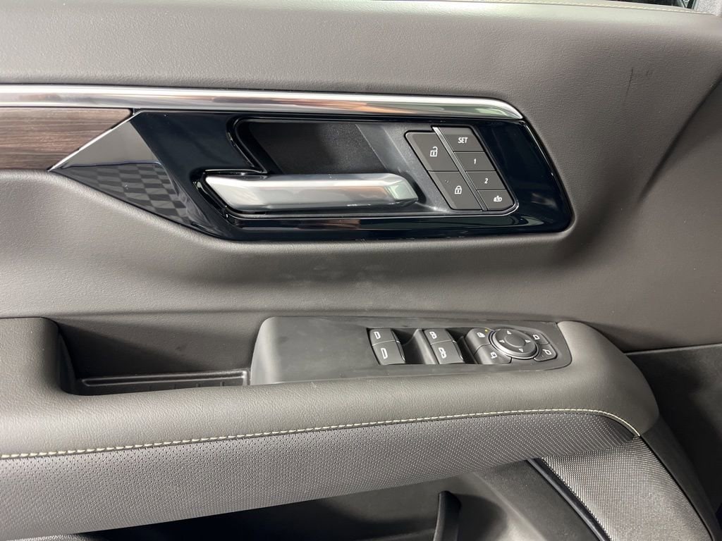 2026 Chevrolet Tahoe Premier - Photo 24