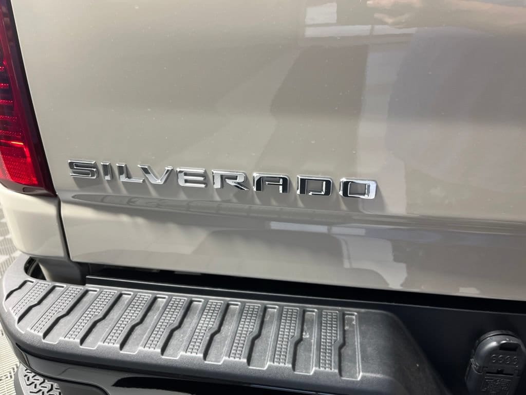 2026 Chevrolet Silverado 2500 HD Custom - Photo 18