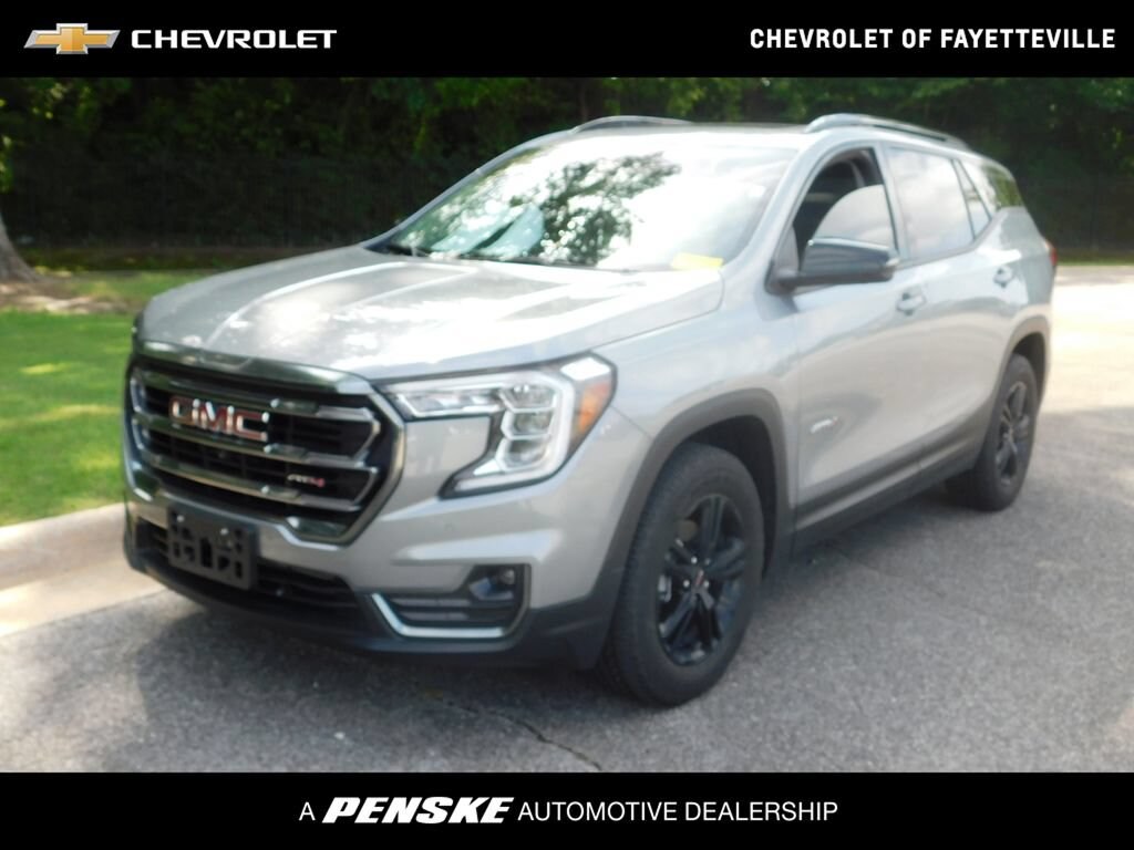 Used 2024 GMC Terrain AT4 SUV