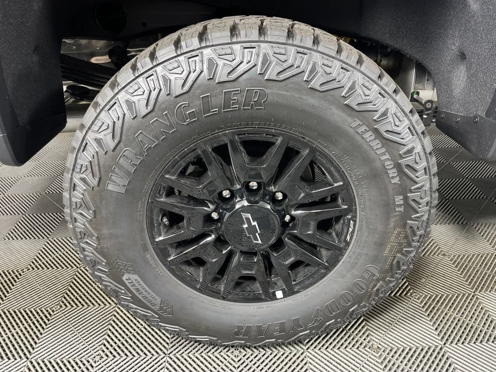 2026 Chevrolet Silverado 2500 HD ZR2 - Photo 18