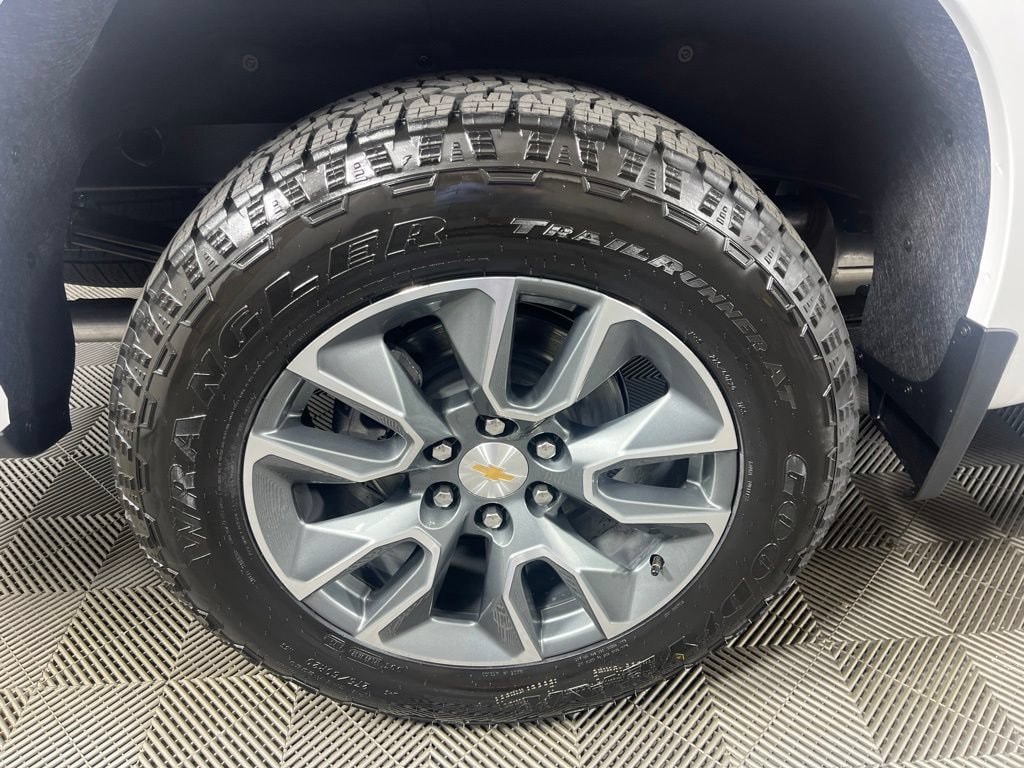 2026 Chevrolet Silverado 1500 LT - Photo 18