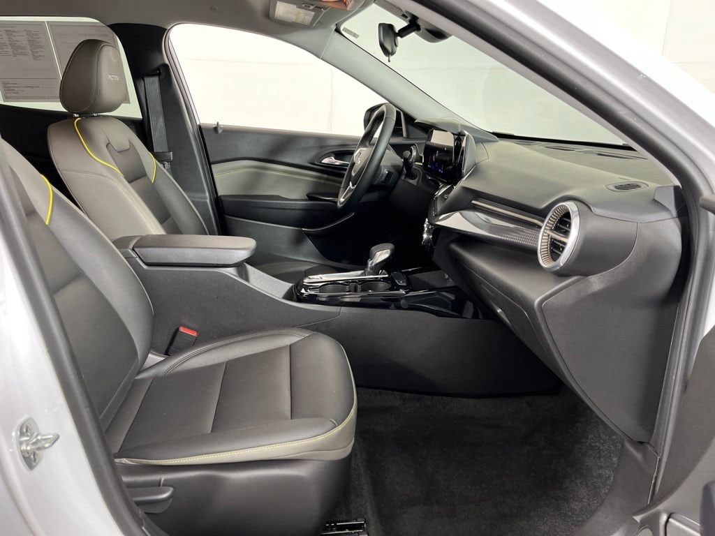 2025 Chevrolet Trax Activ - Photo 8