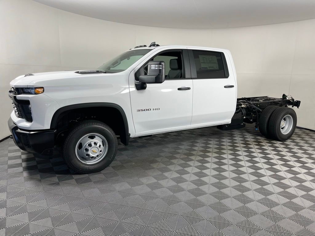 New 2026 Chevrolet Silverado 3500 HD Chassis Cab Work Truck Truck