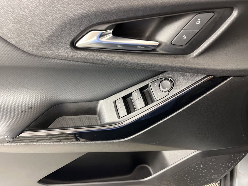 2025 Chevrolet Equinox LT - Photo 23