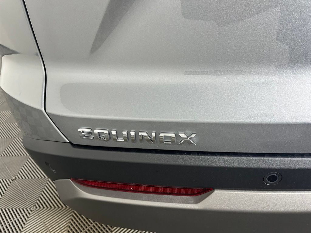2027 Chevrolet Equinox LT - Photo 21