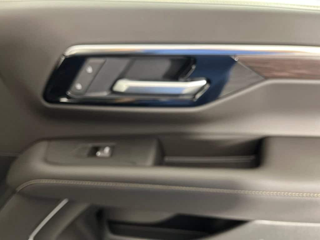 2026 Chevrolet Tahoe Premier - Photo 10