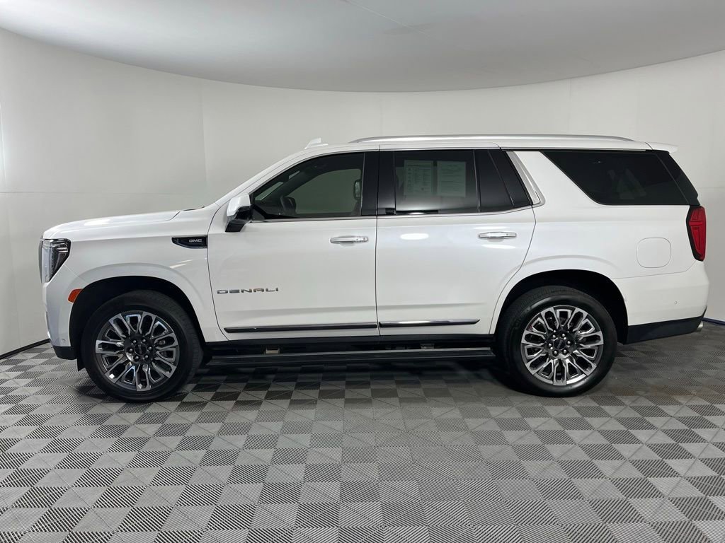 2024 GMC Yukon Denali Ultimate - Photo 2