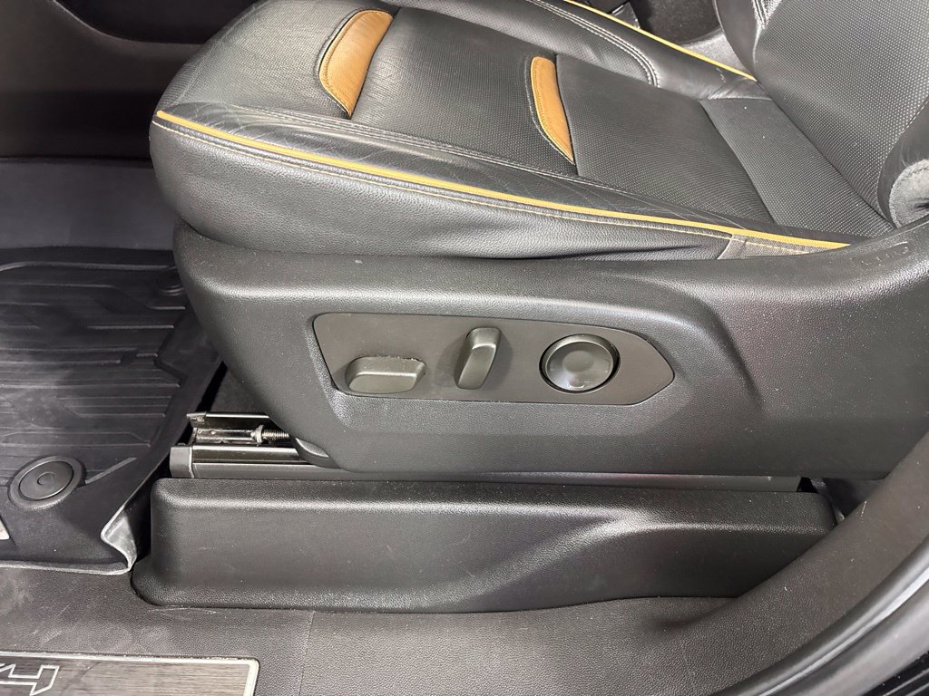 2021 GMC Yukon XL AT4 - Photo 28