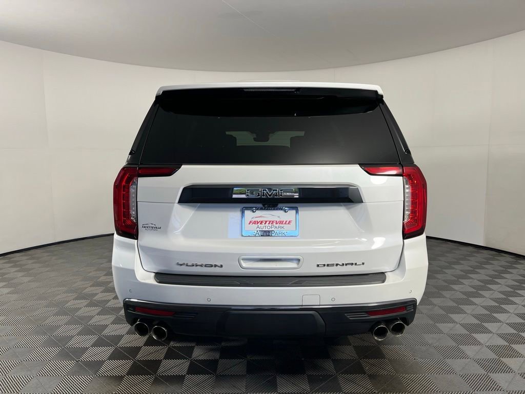 2024 GMC Yukon Denali Ultimate - Photo 11