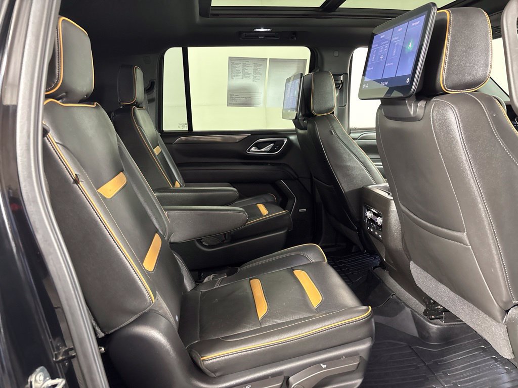 2021 GMC Yukon XL AT4 - Photo 8