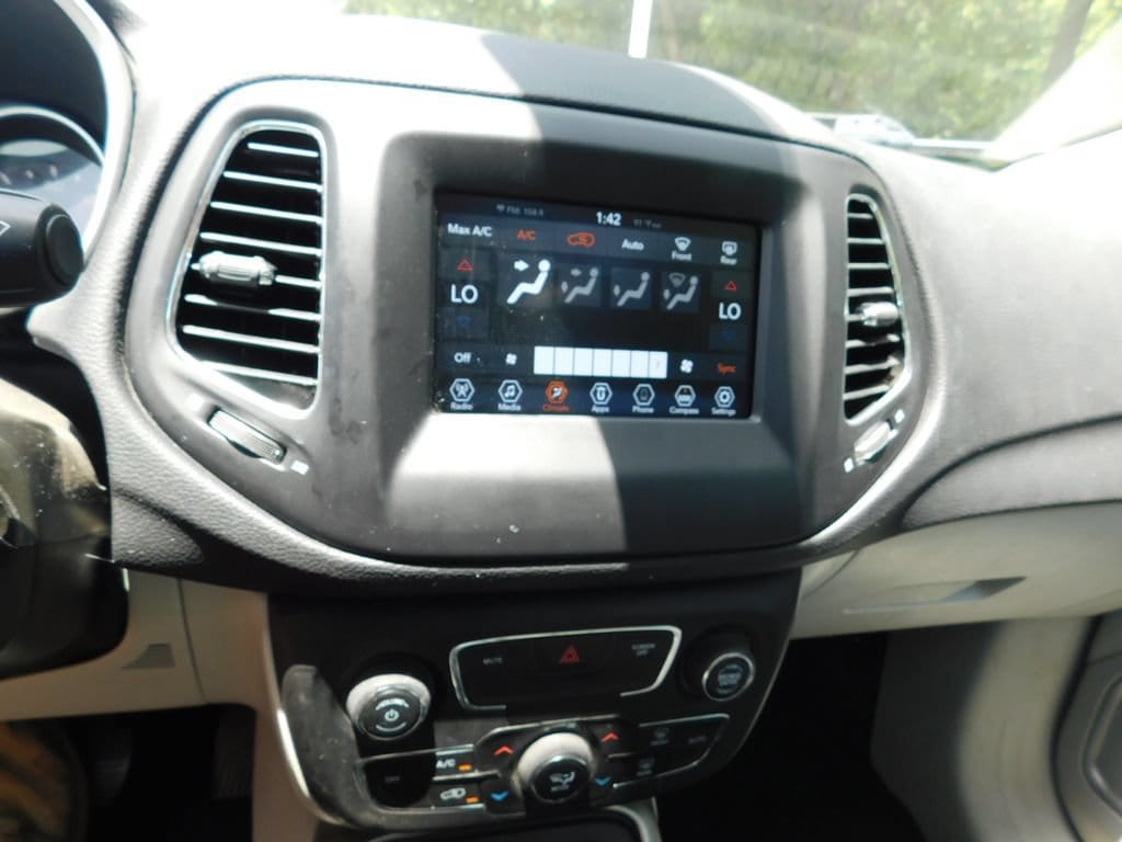 2018 Jeep Compass Sun & Wheel - Photo 7