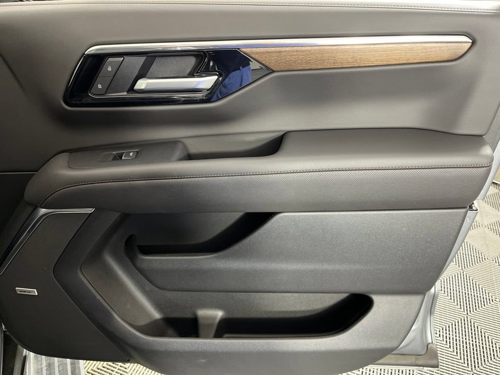 2025 Chevrolet Tahoe High Country - Photo 9