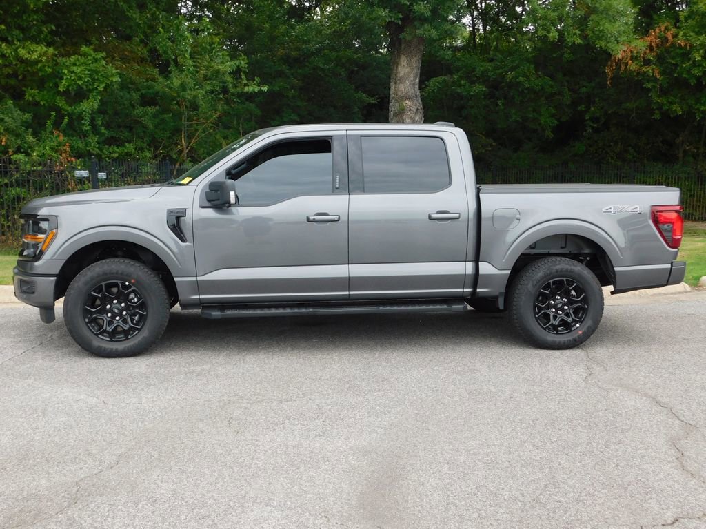 2024 Ford F-150 XLT photo 2