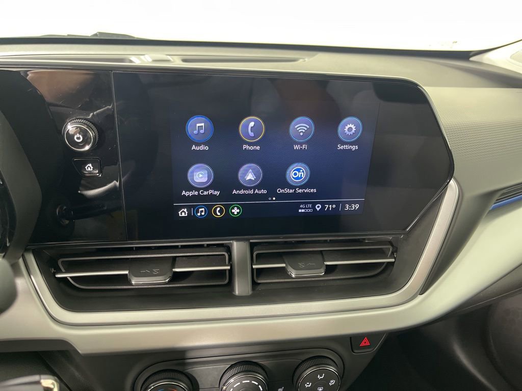 2025 Chevrolet Trax LS - Photo 25