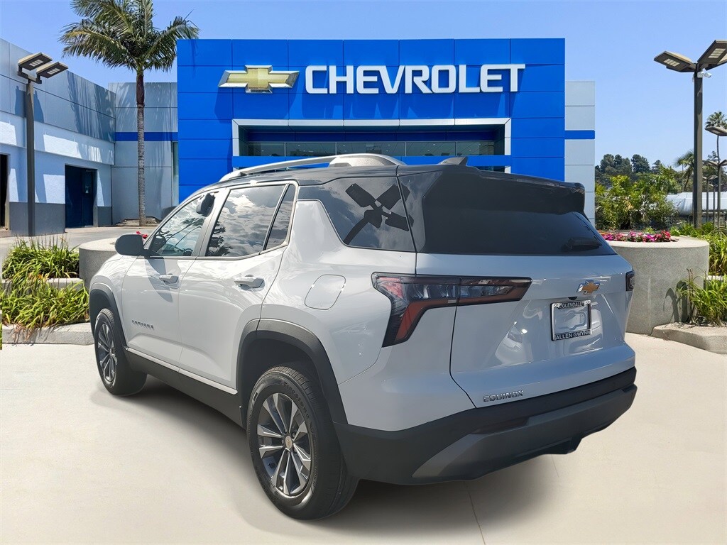 2026 Chevrolet Equinox LT photo 3