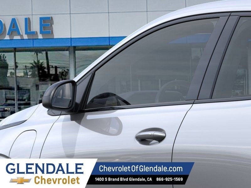 2027 Chevrolet Bolt LT - Photo 12