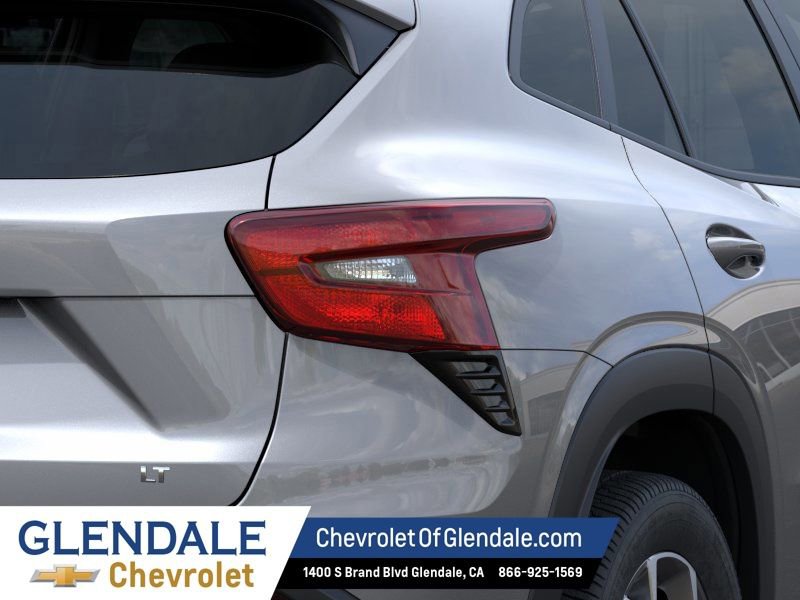 2026 Chevrolet Trax LT - Photo 11