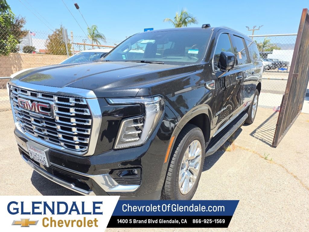 2025 GMC Yukon Denali AWD's photo