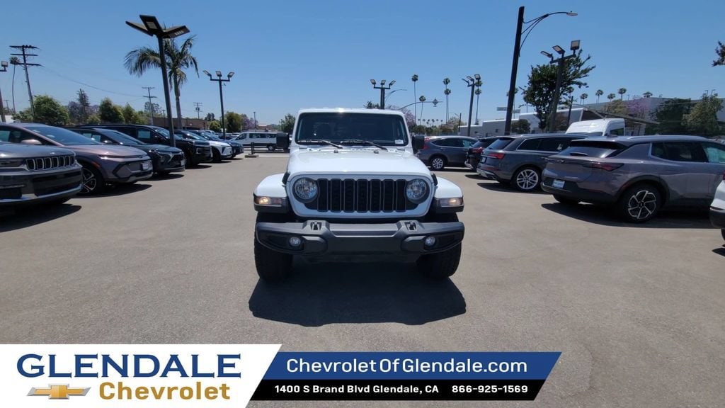 Used 2025 Jeep Gladiator Nighthawk Truck