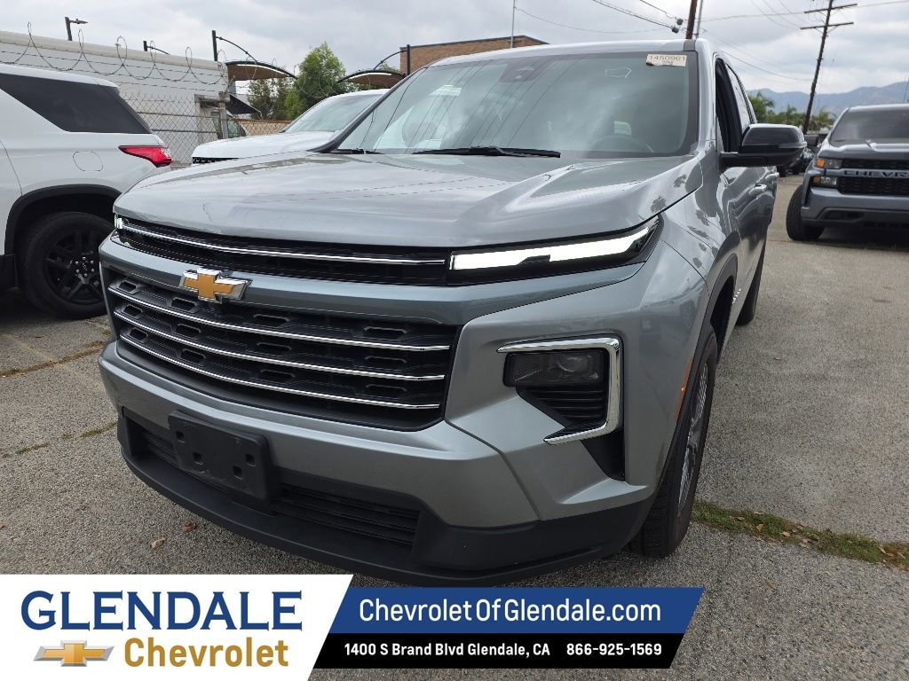 2024 Chevrolet Traverse FWD LT's photo