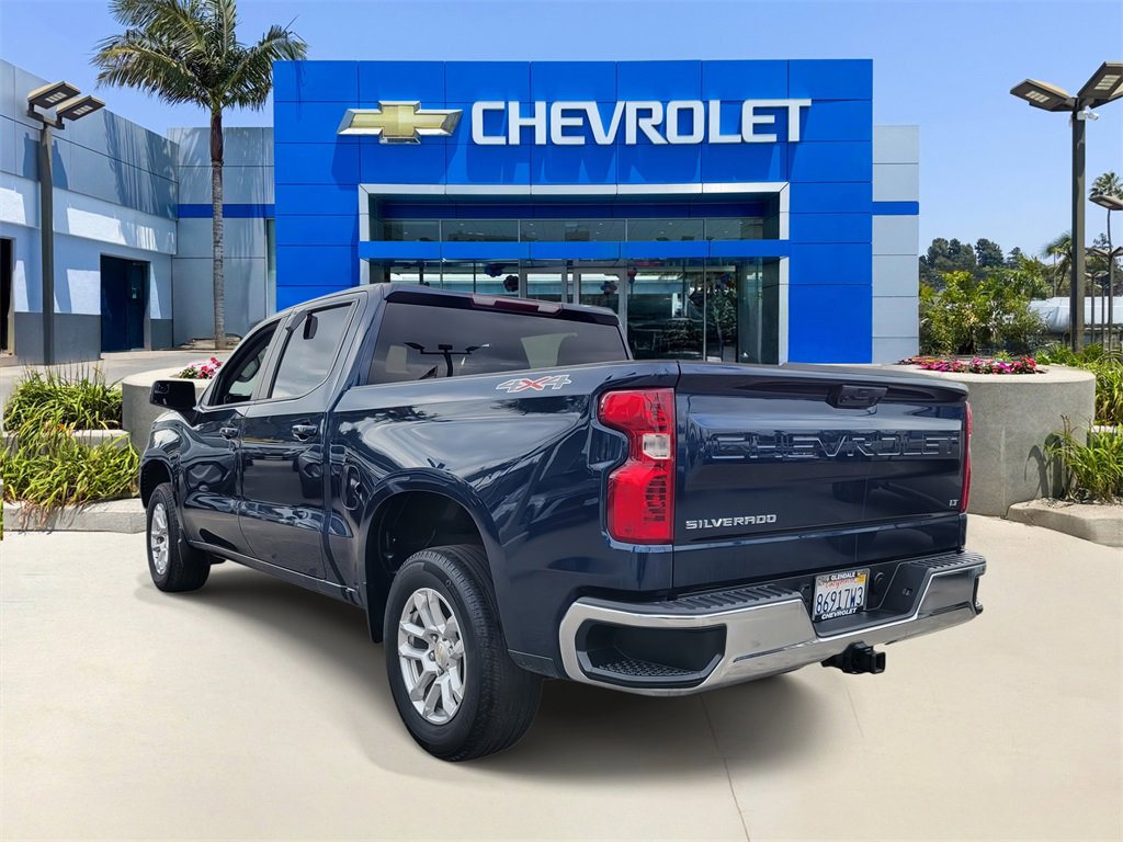 2023 Chevrolet Silverado 1500 LT photo 2