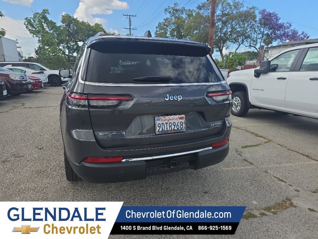 2023 Jeep Grand Cherokee L Limited 4x4 photo 5