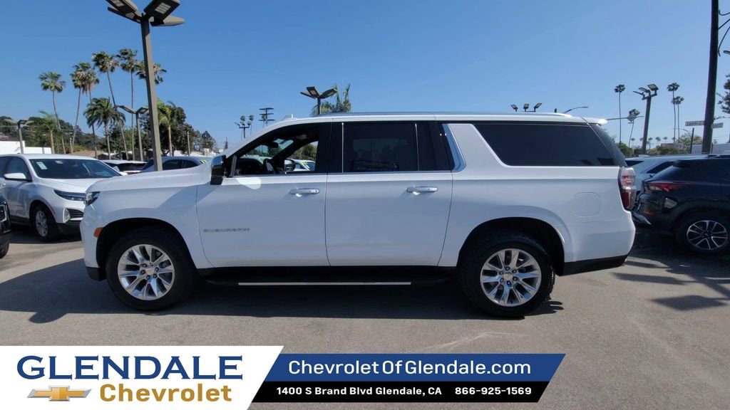2023 Chevrolet Suburban Premier photo 4
