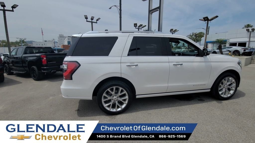 2019 Ford Expedition Platinum photo 3