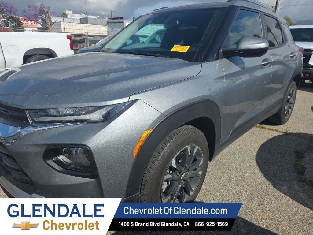 2023 Chevrolet Trailblazer LT photo 2