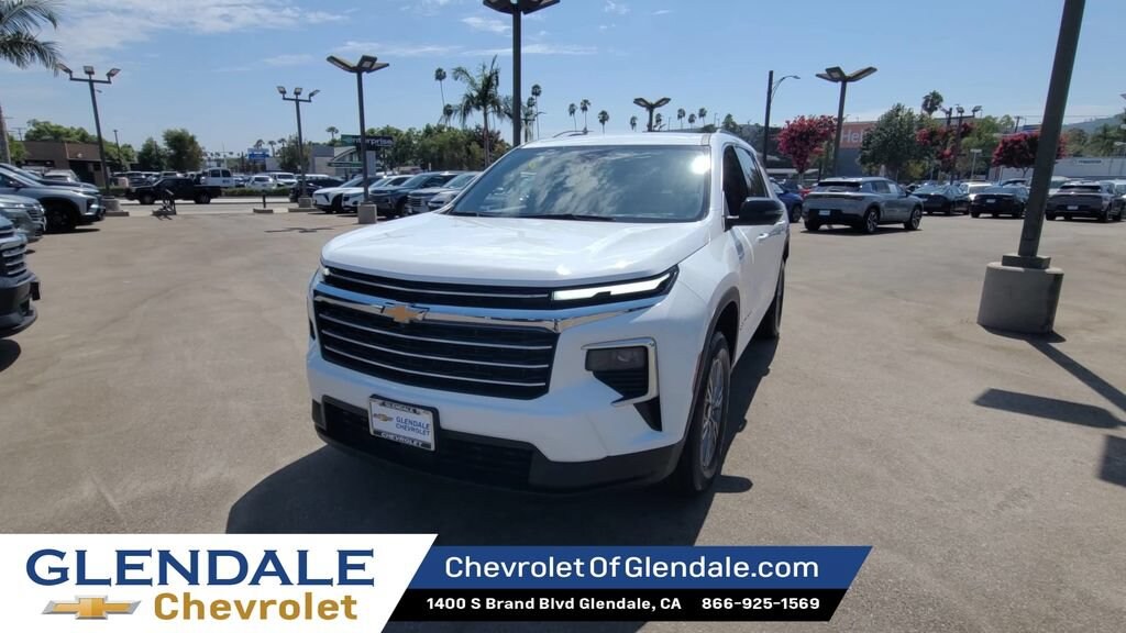 Used 2024 Chevrolet Traverse LT SUV