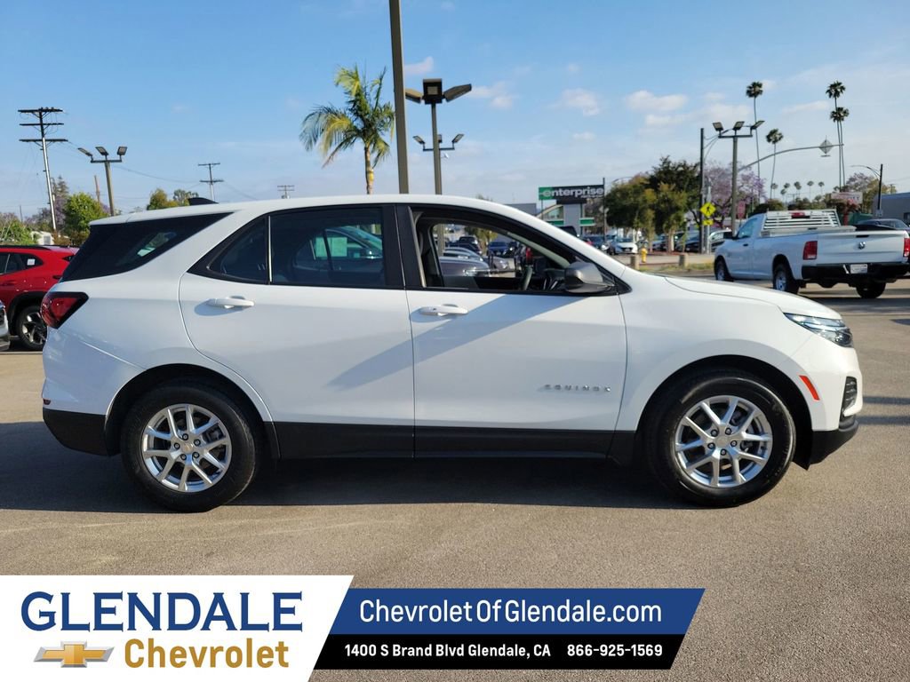 2022 Chevrolet Equinox LS - Photo 11
