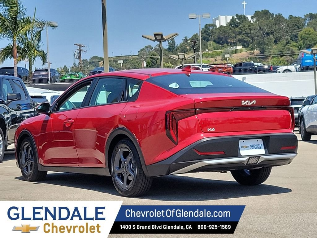 2025 Kia K4 LXS - Photo 13