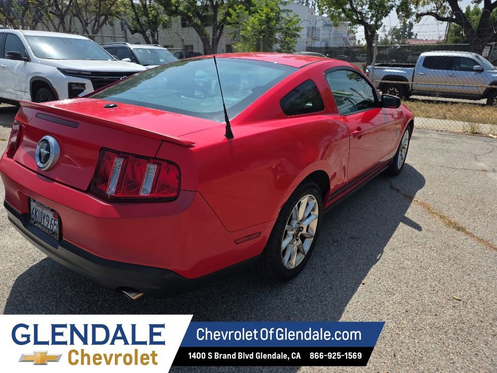 2010 Ford Mustang V6 Premium photo 5