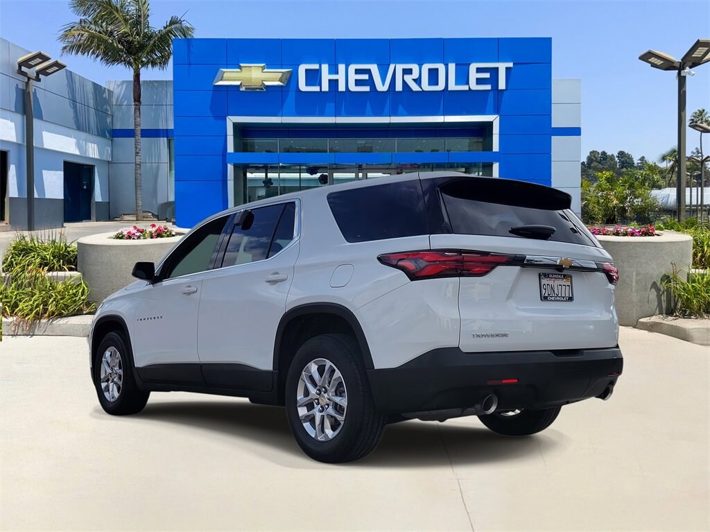 Used 2023 Chevrolet Traverse LS SUV